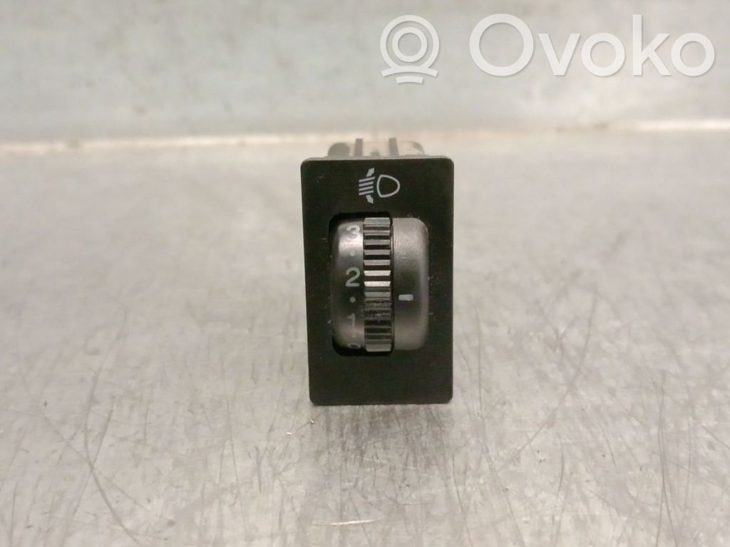 Interruptor de control del panel de luces   8415202021