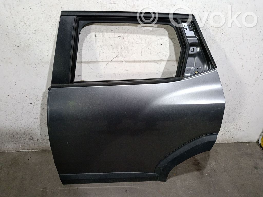 Dacia Duster III Puerta trasera 