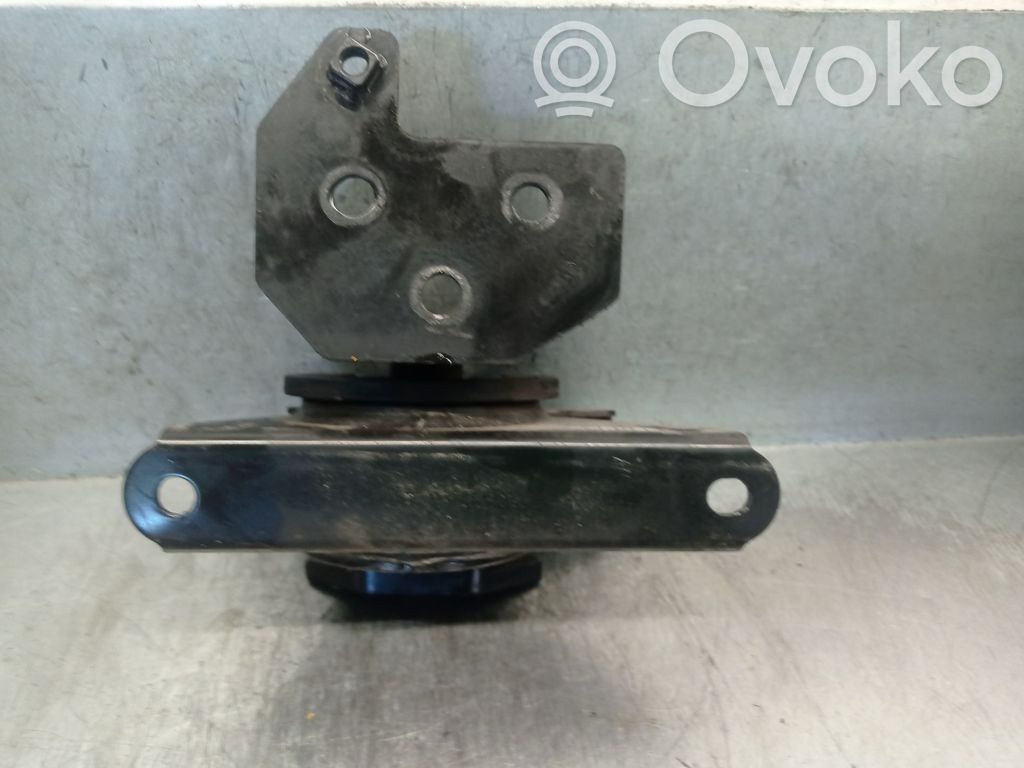 Peugeot 307 Engine mount bracket 