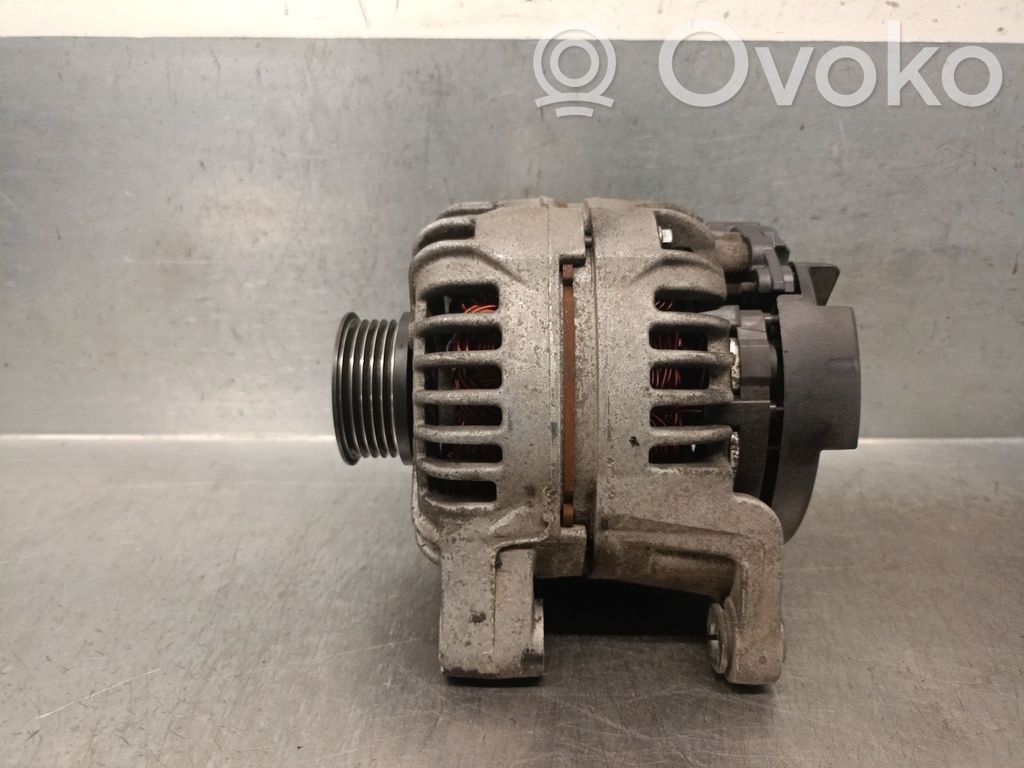 Opel Astra G Alternator 