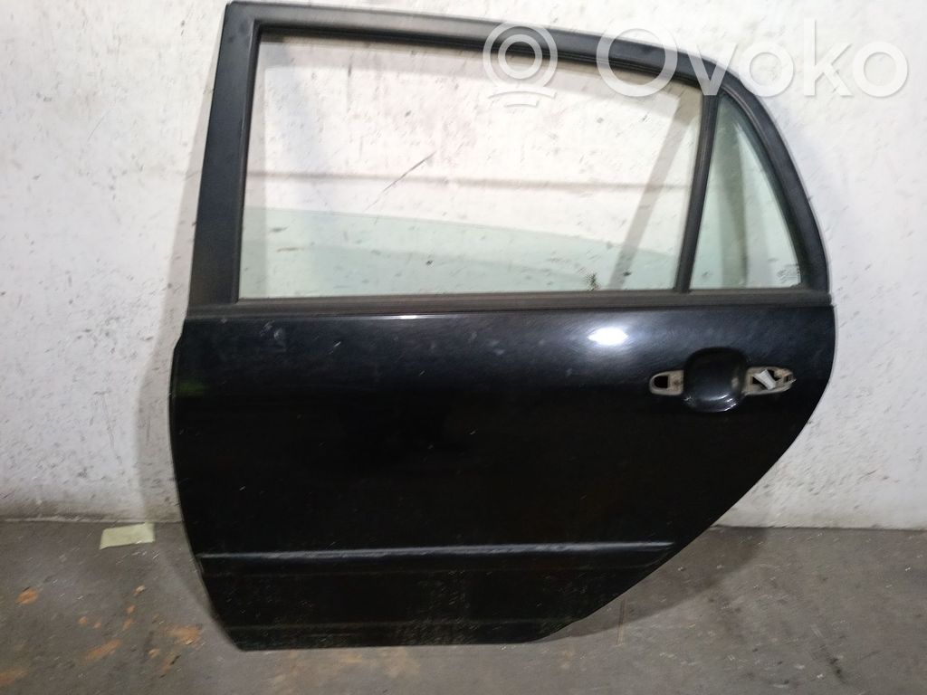 Toyota Corolla Verso E121 Galinės durys 