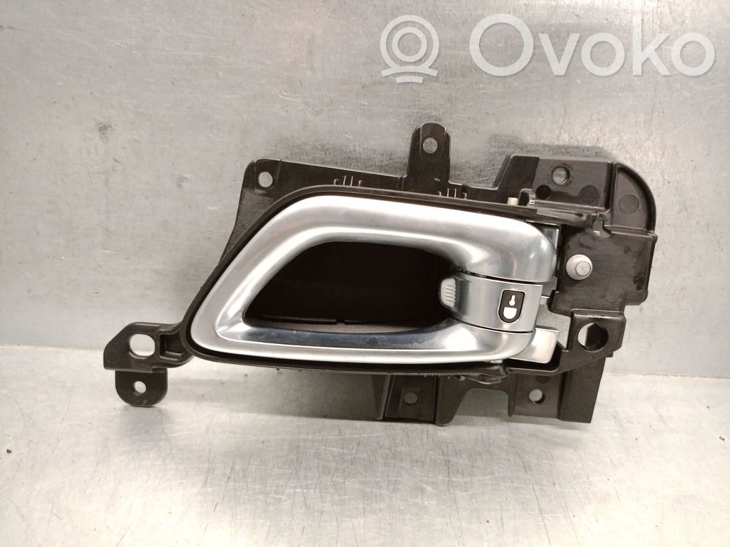 Manecilla interna puerta trasera   6WJ23TRMAD
