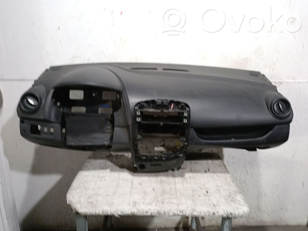 Renault Clio IV Panel de instrumentos 