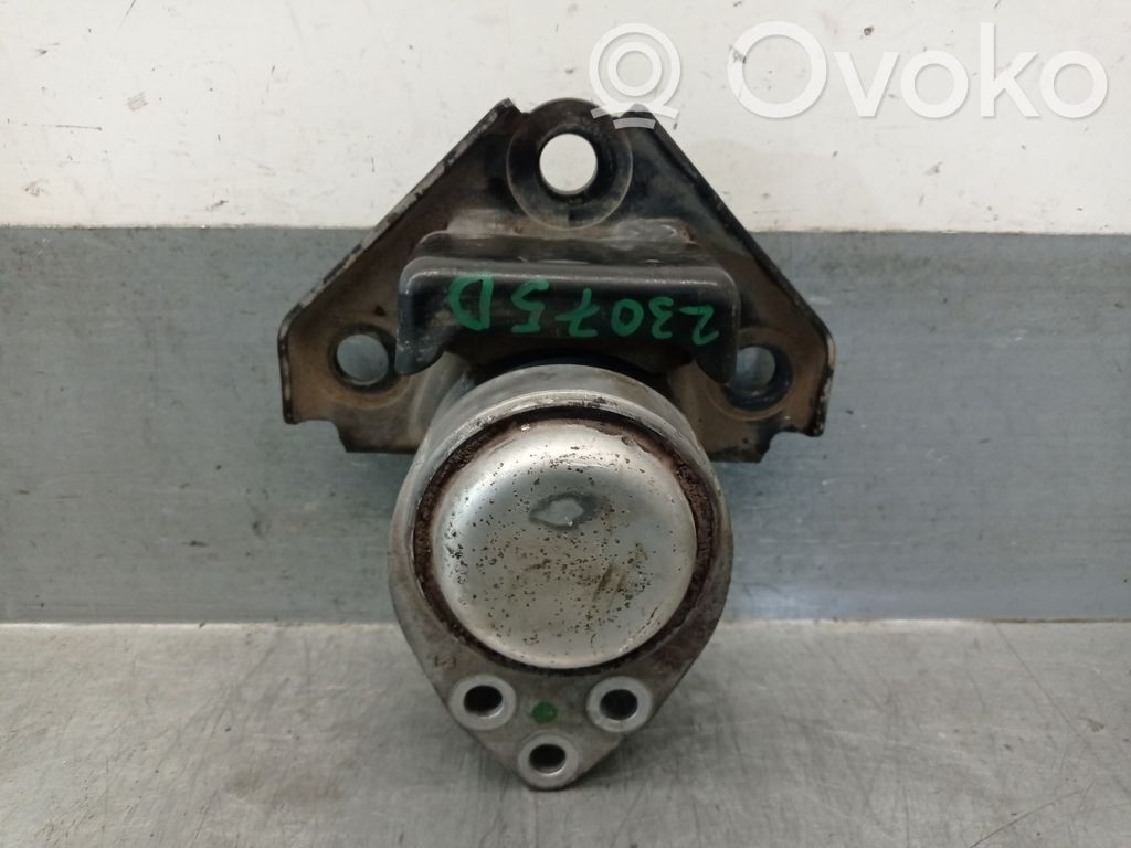 Ford Fiesta Engine mount bracket 