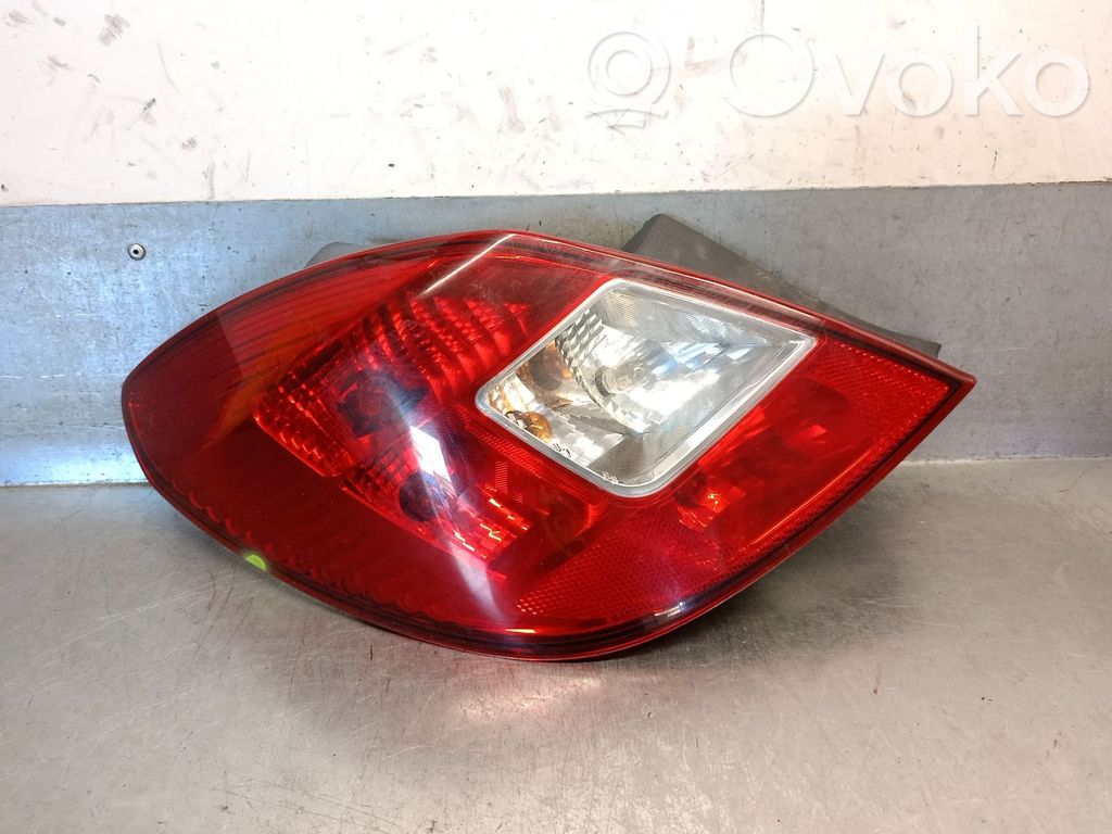 Opel Corsa C Luz trasera/de freno 
