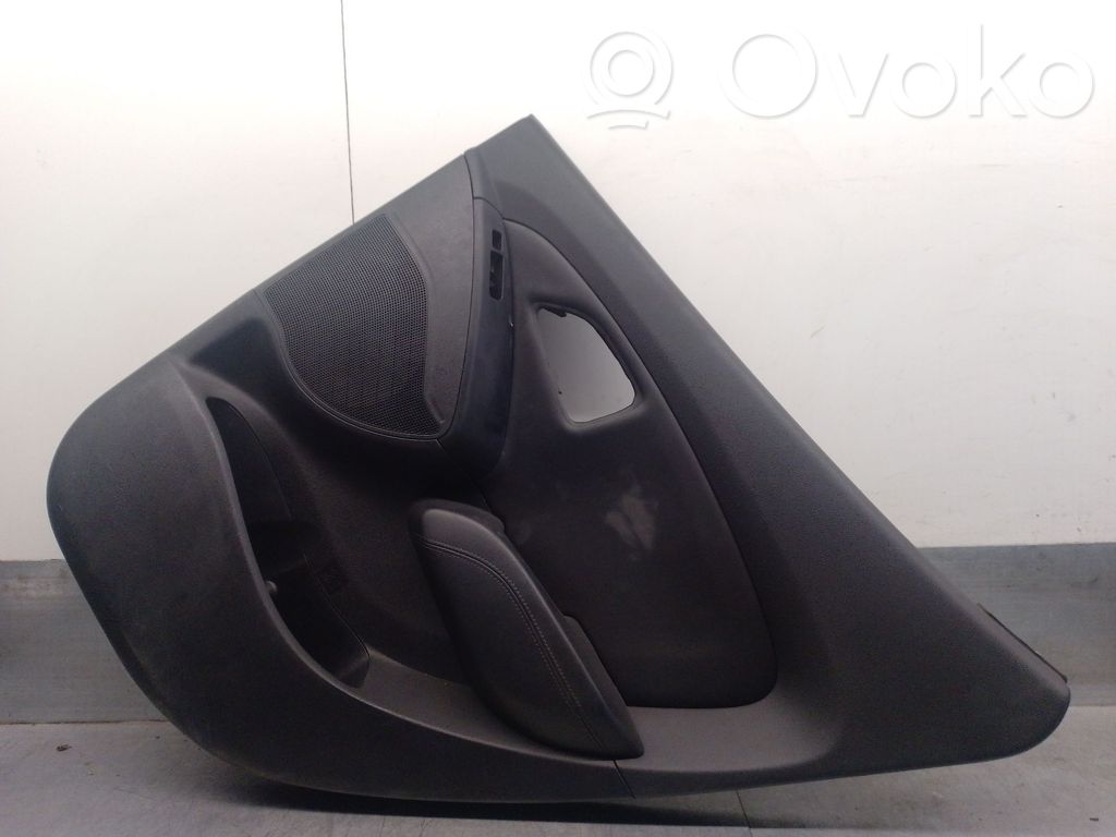 Hyundai ix35 Takaoven verhoilu 