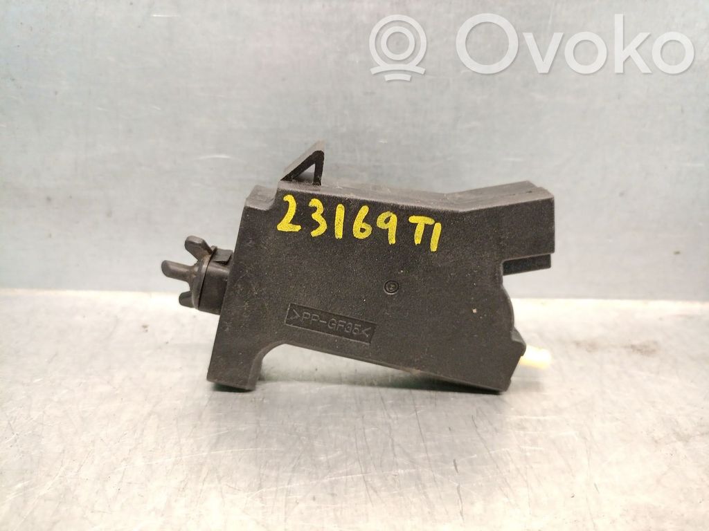 Einfülldeckel für den Kraftstofftank   81590C5000,81590C5000