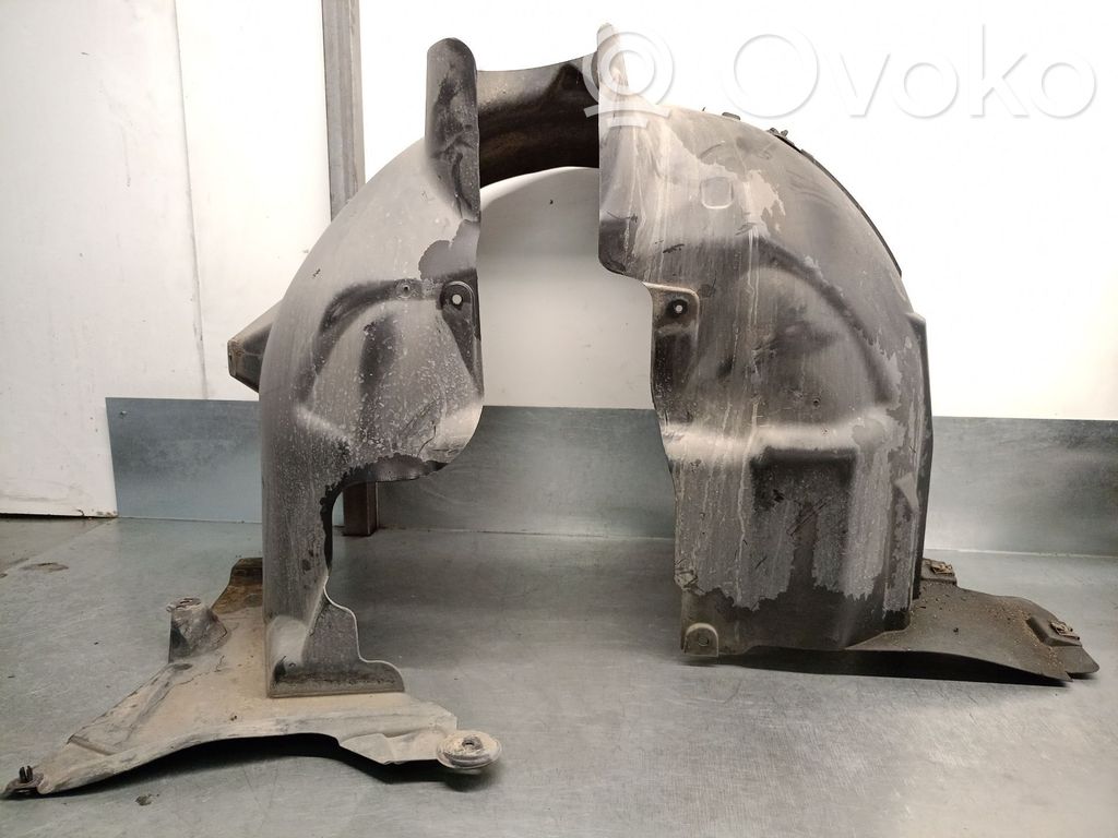 Mercedes-Benz B W247 Rivestimento paraspruzzi passaruota anteriore 