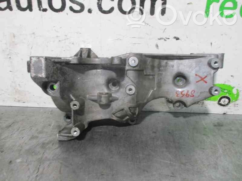Audi A4 Allroad Suport generator/alternator 
