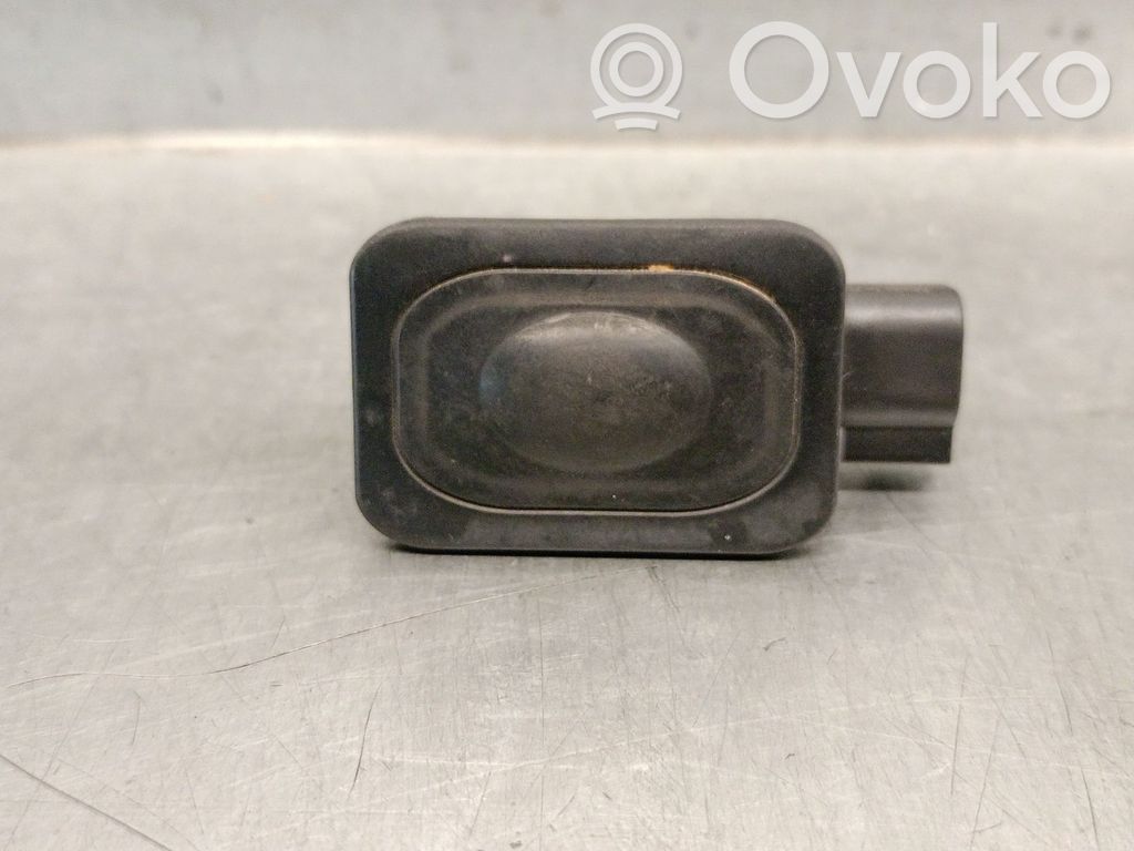 Jaguar XE Manecilla externa puerta trasera 