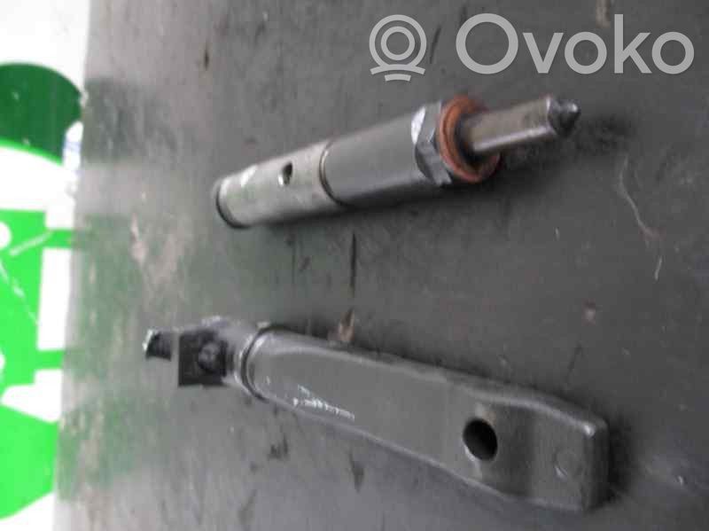 Opel Vectra B Inyector de combustible 