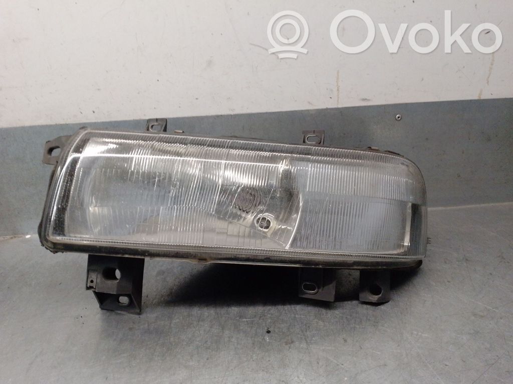 Renault Master II Headlight/headlamp 