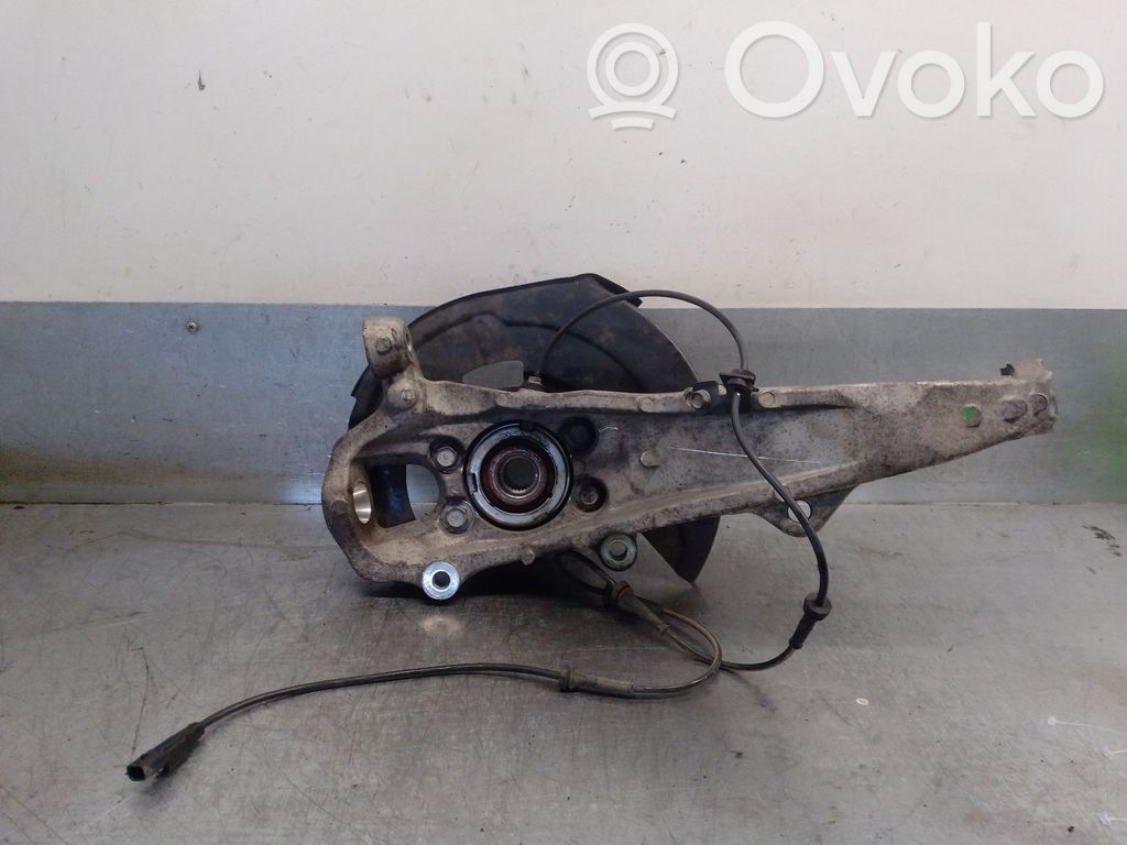 Infiniti EX Achsschenkel vorne