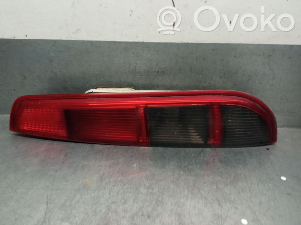 Ford Focus Aizmugurējais lukturis virsbūvē 