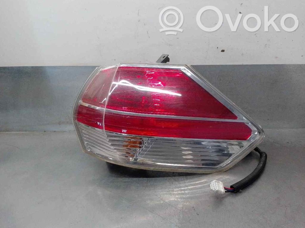 Nissan X-Trail T32 Luci posteriori