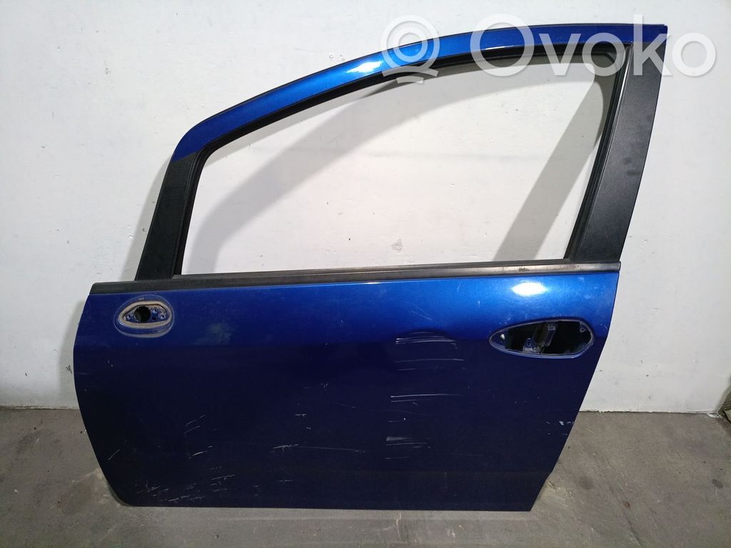 Fiat Grande Punto Puerta delantera