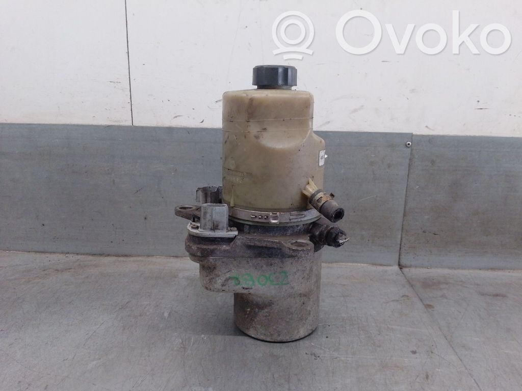 Ohjaustehostimen pumppu   4M513K514AD,1357374