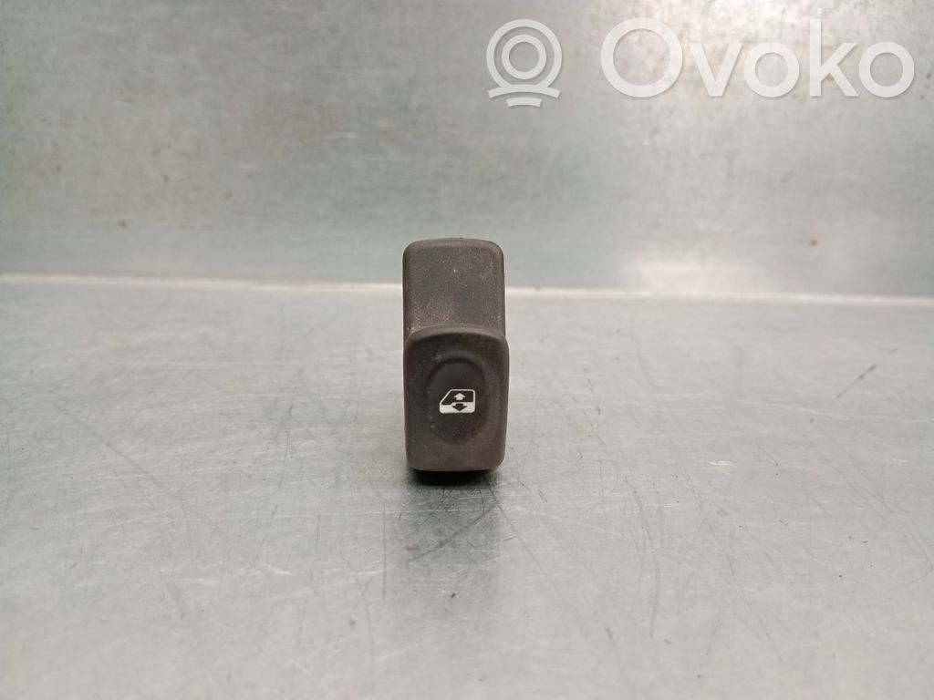 Dacia Logan Pick-Up Electric window control switch 