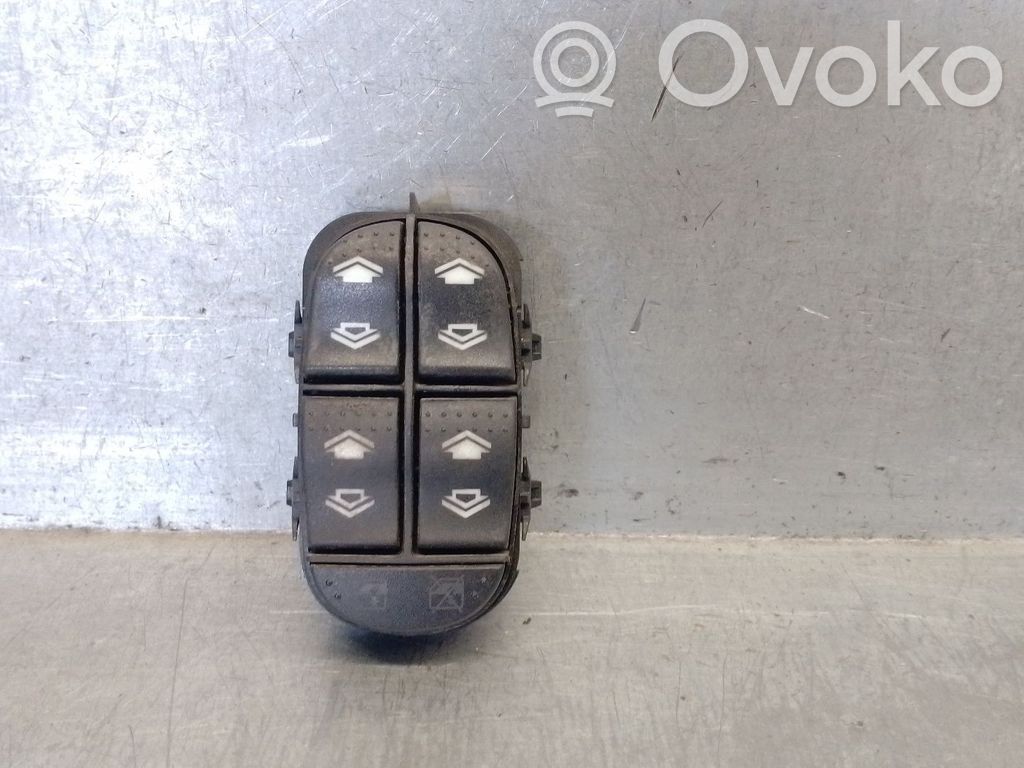 Ford Focus Electric window control switch 