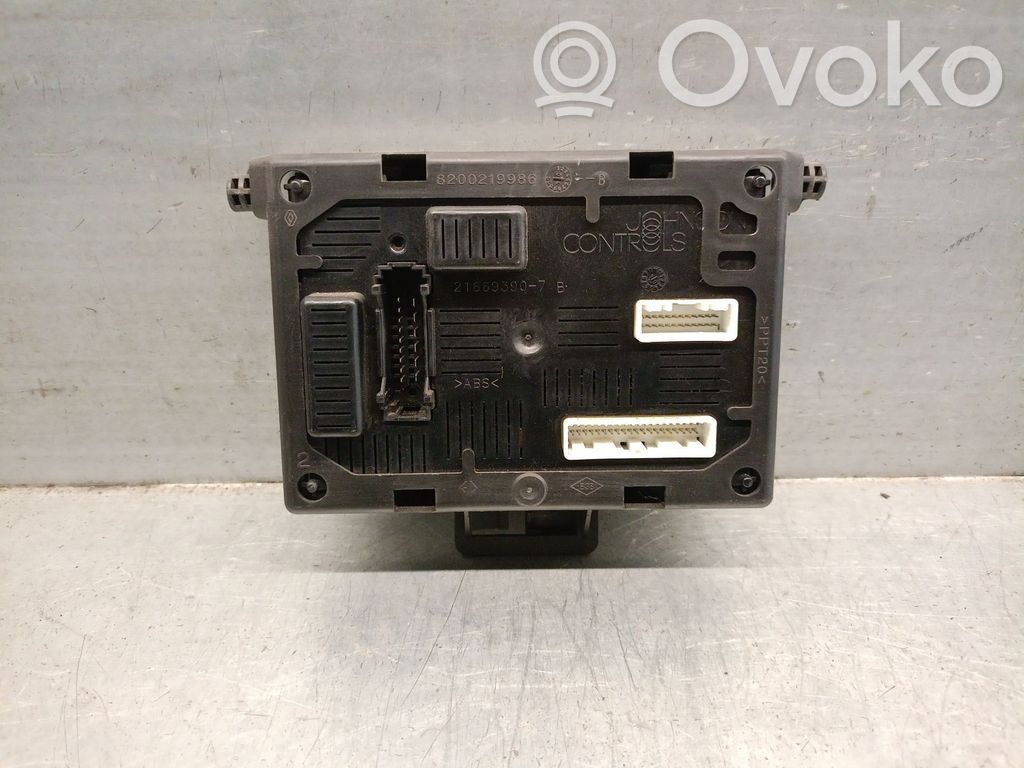 Renault Modus Fuse box set 
