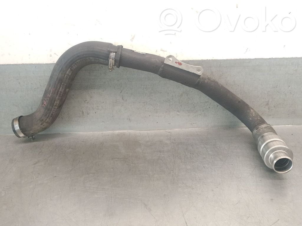 KIA Stonic Ilmastointilaitteen putki (A/C)