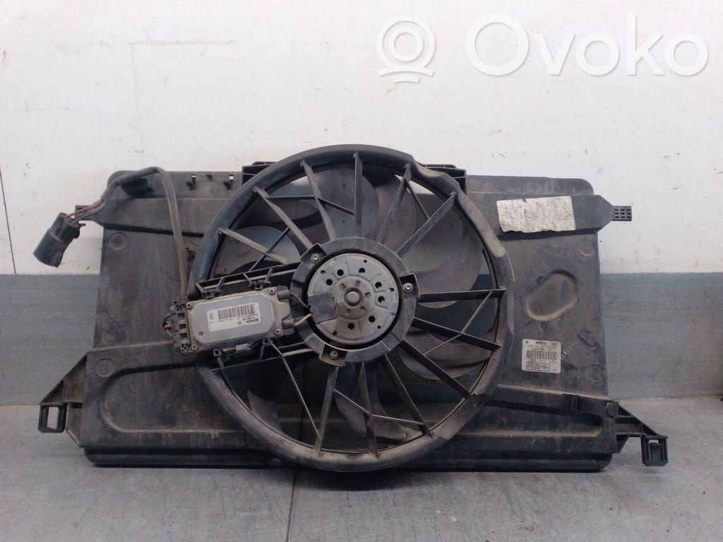 Ford Focus Elektrisks radiatoru ventilators 
