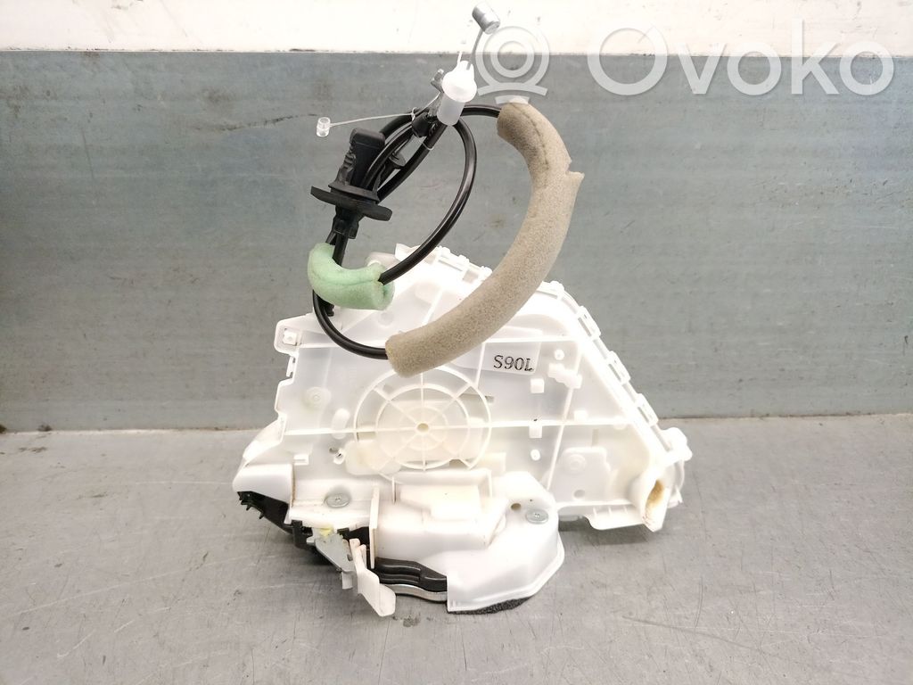 Mazda 3 Etuoven lukko 