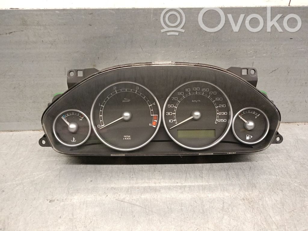 Jaguar X-Type Speedometer (instrument cluster) 