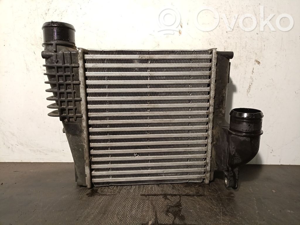 Interkūlerio radiatorius   9675627980,MM11882HVALEO