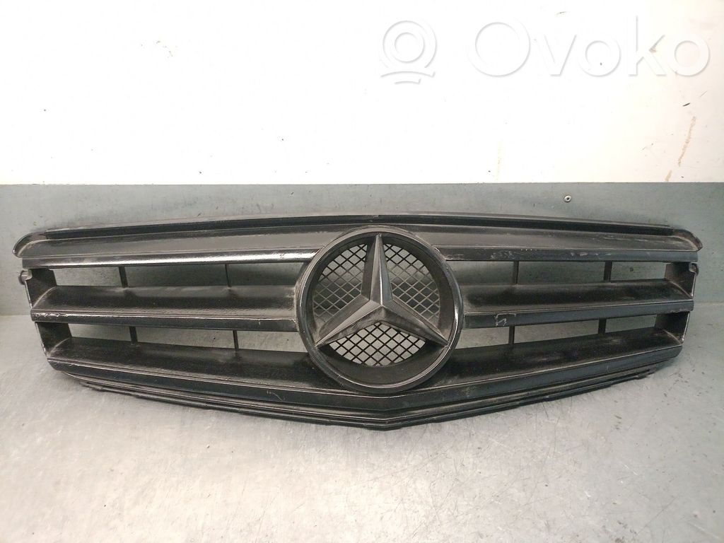 Mercedes-Benz C W204 Griglia anteriore