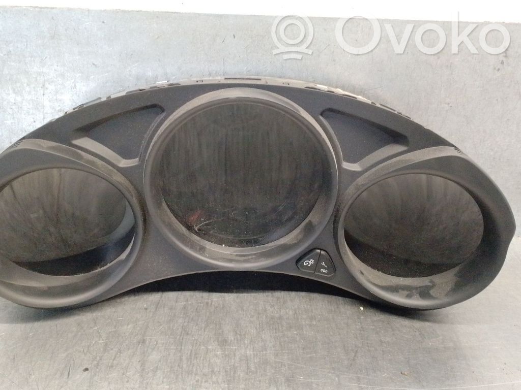 Citroen C4 II Vitezometru (grup de instrumente) 