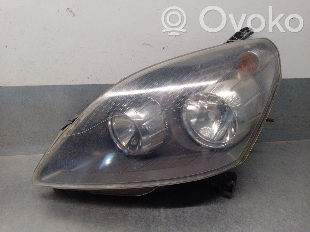 Opel Zafira B Faro/fanale 