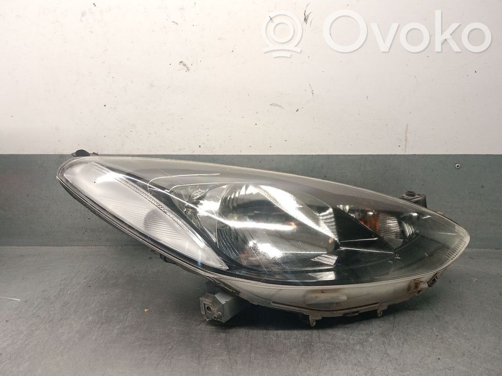 Mazda 2 Headlight/headlamp 
