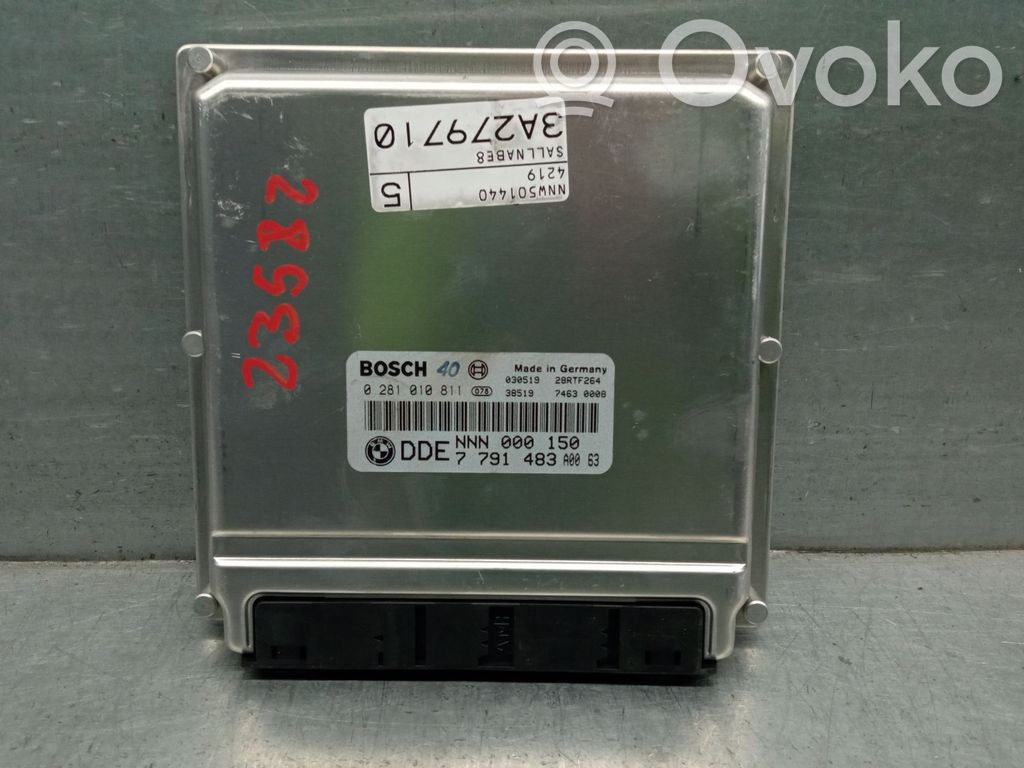 Engine control unit/module   NNN000150,7791483A0063,0281010811BOSCH