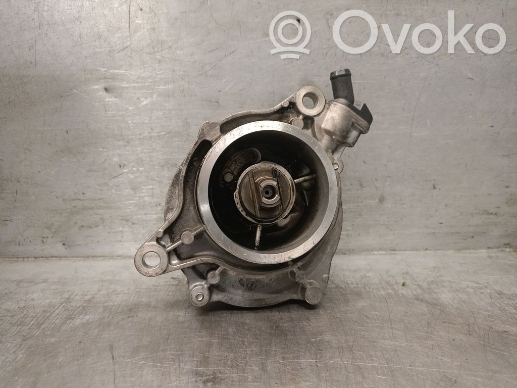 BMW 3 E90 E91 Vacuum pump 