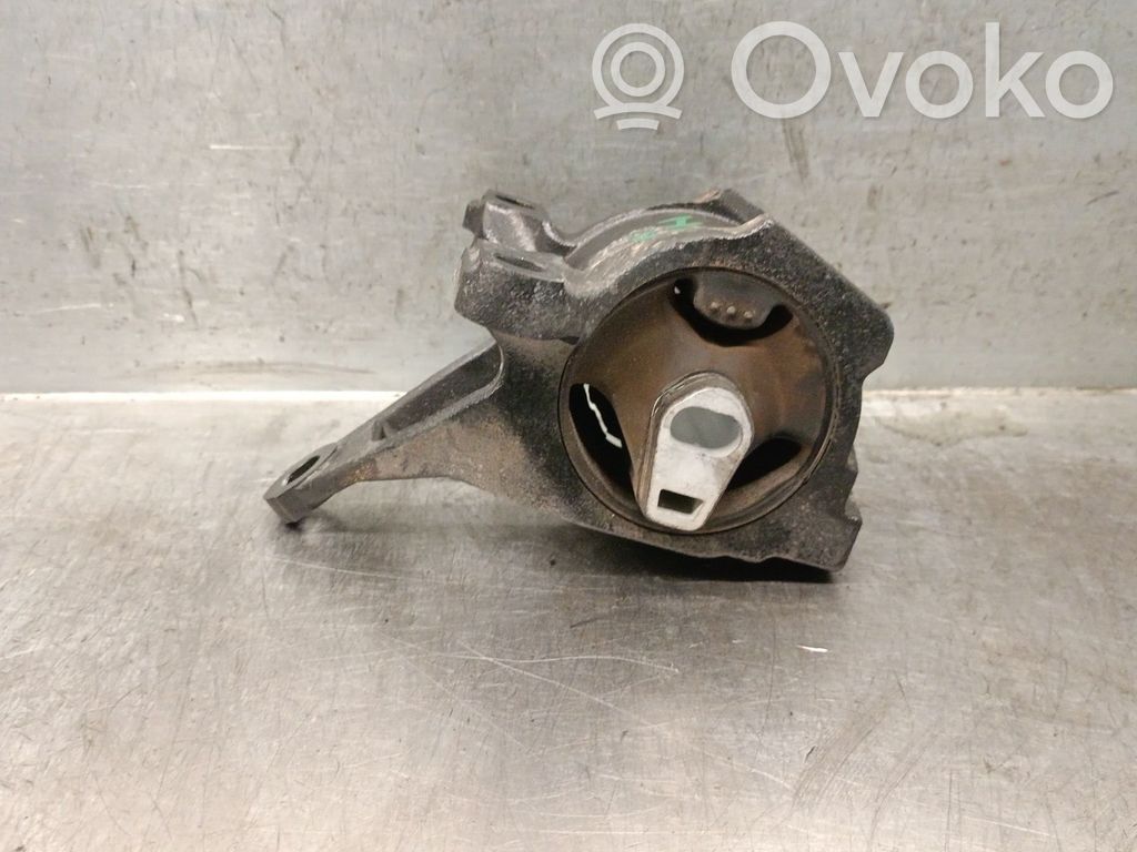 Mazda 3 III Engine mount bracket 