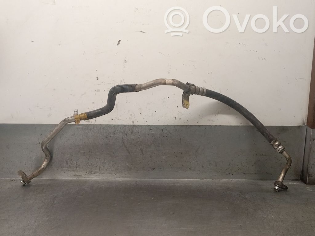Mazda 3 III Ilmastointilaitteen putki (A/C) 