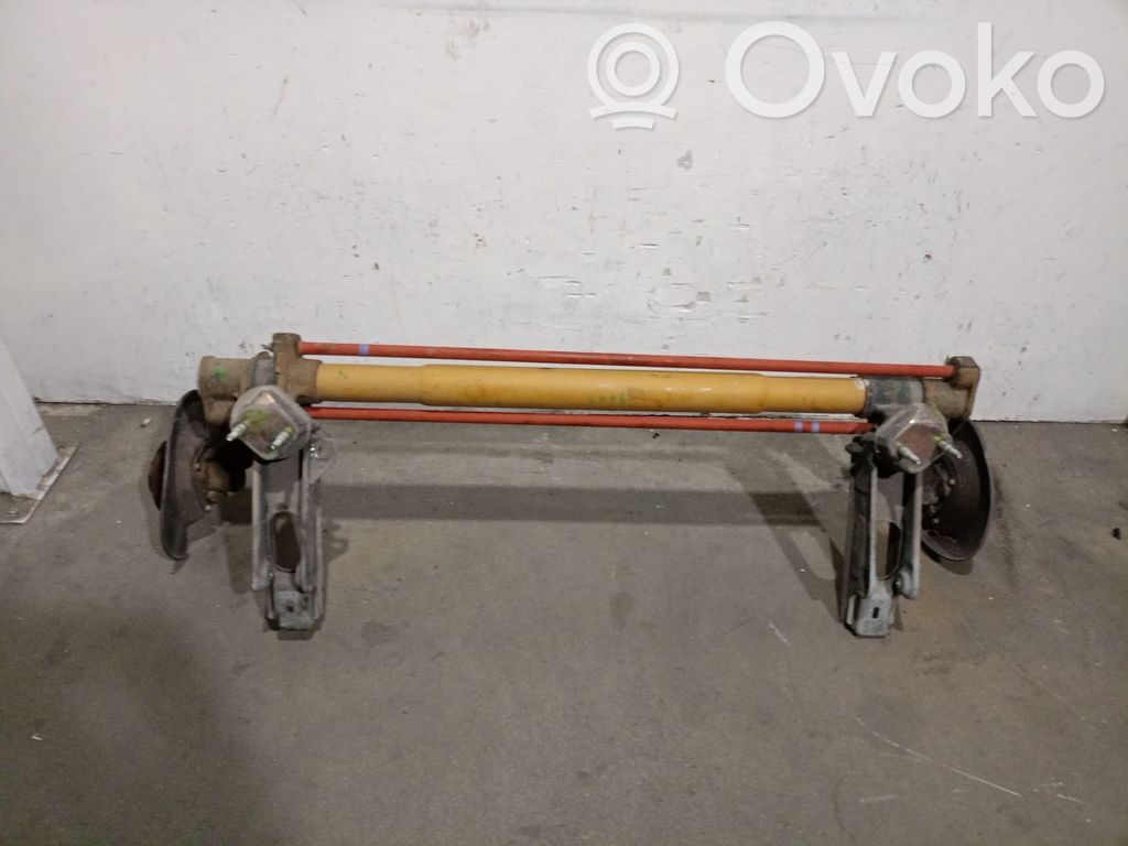Peugeot 306 Belka osi tylnej z reduktorem 