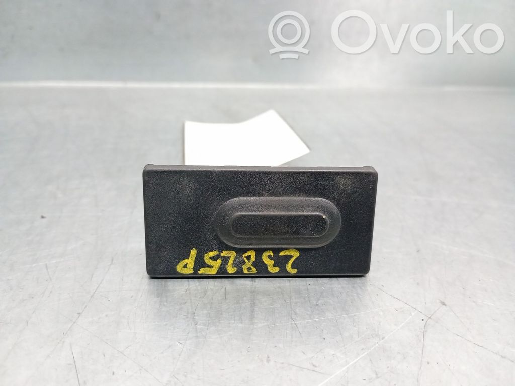 Mazda 3 III Takaoven ulkokahva 