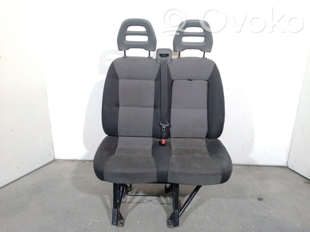 Fiat Ducato Etumatkustajan istuin 