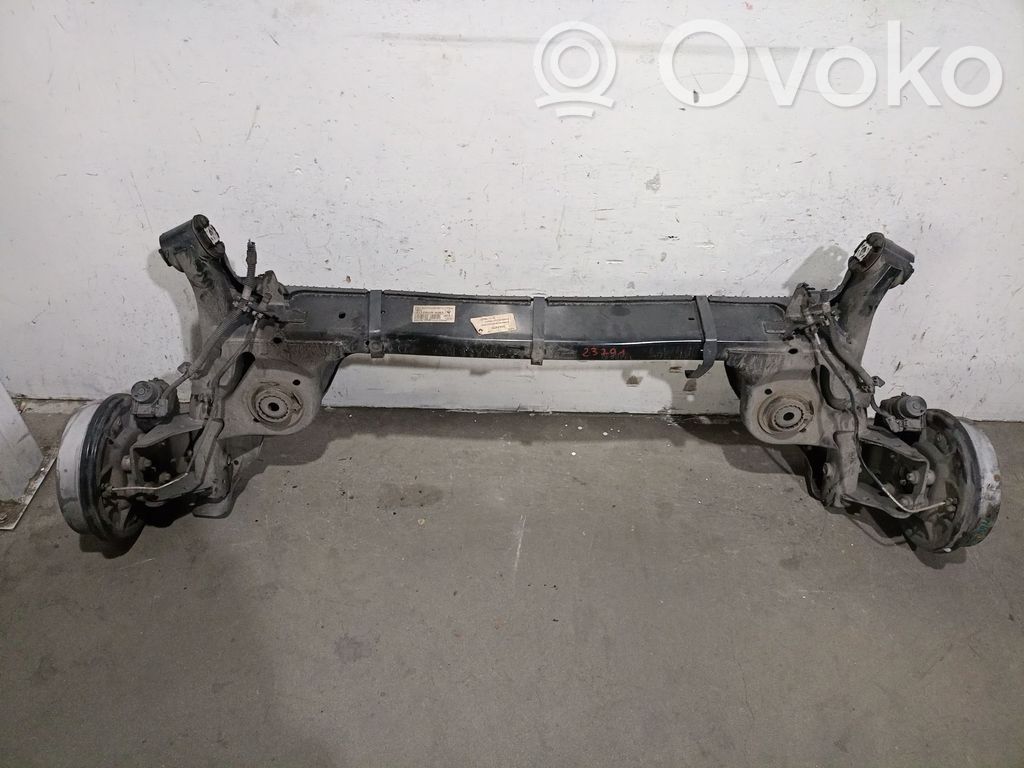 Renault Captur Belka osi tylnej z reduktorem
