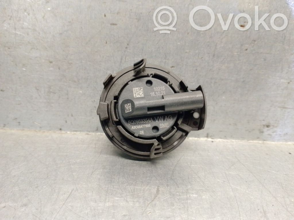 Audi Q3 F3 Sensor 