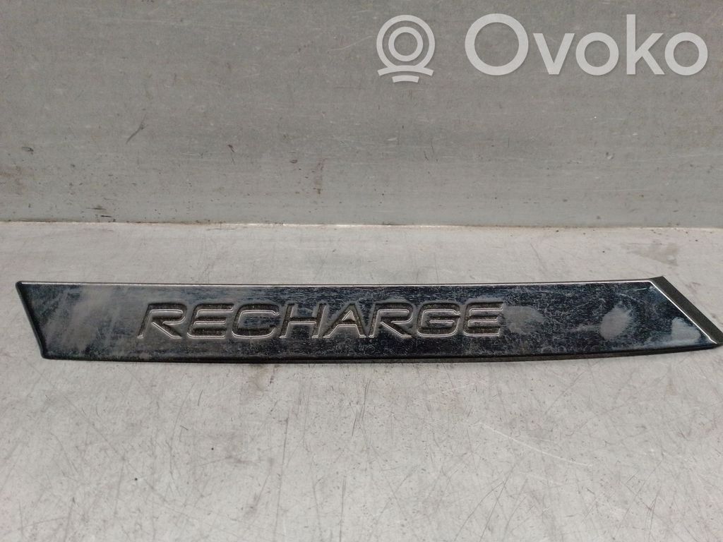 Volvo XC40 Moldura inferior 