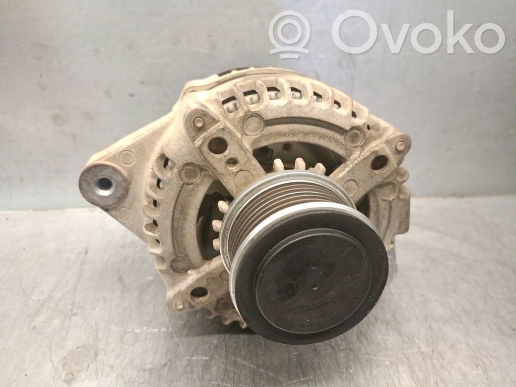 Toyota Land Cruiser (J200) Alternator 