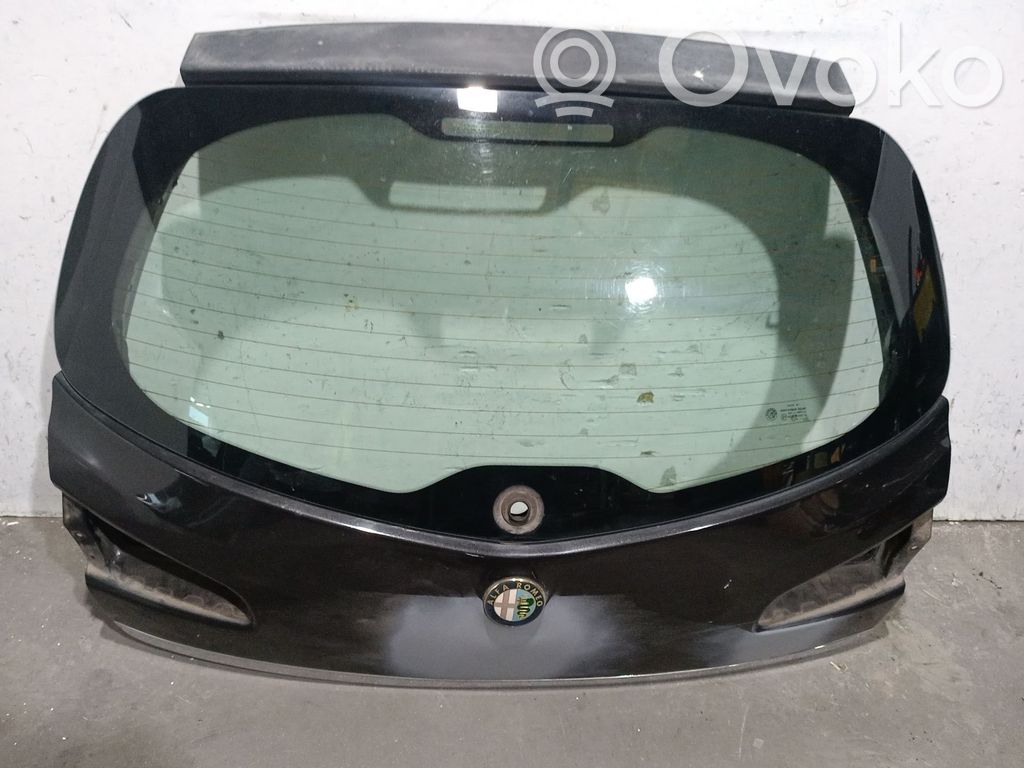 Alfa Romeo 147 Tylna klapa bagażnika 