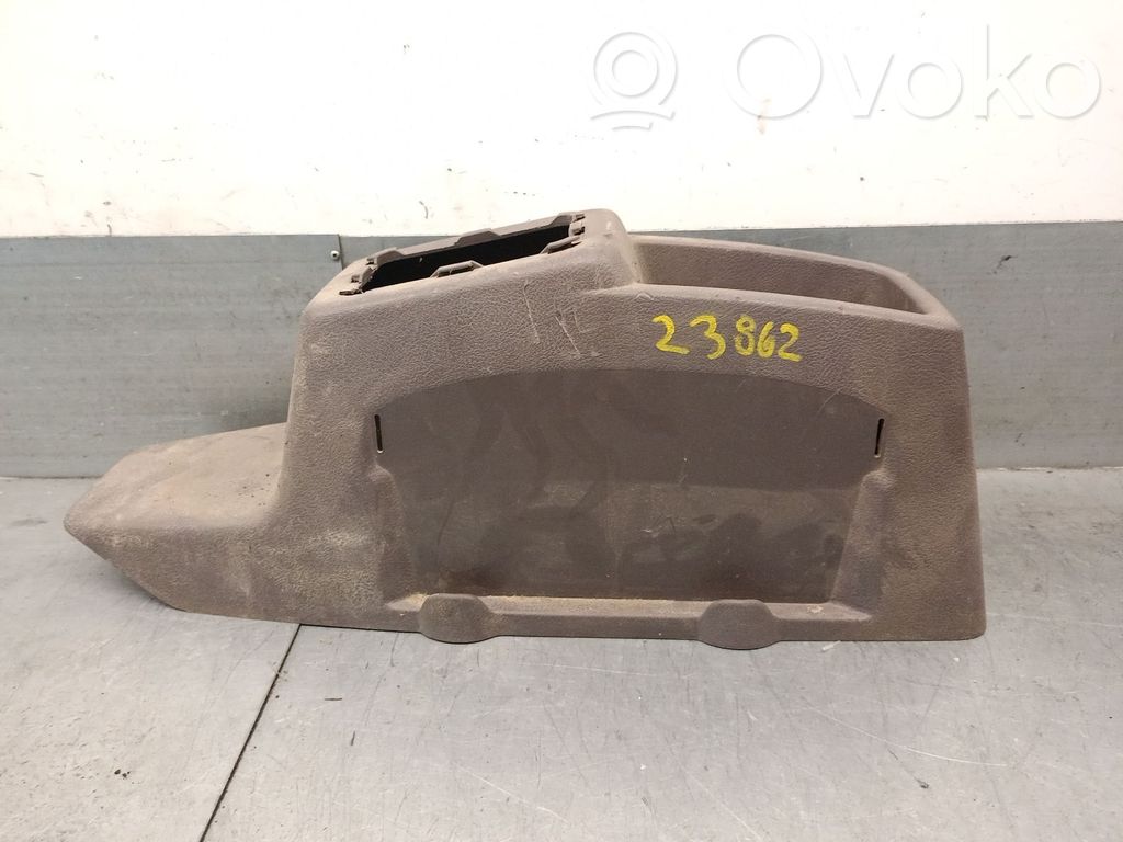 Opel Movano A Centrālā konsole 