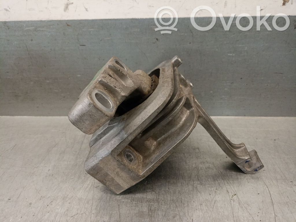 Seat Arona Engine mount bracket 