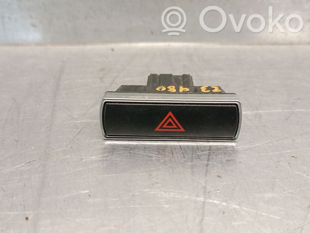 Botón interruptor de luz de peligro   BS7T13A350AA