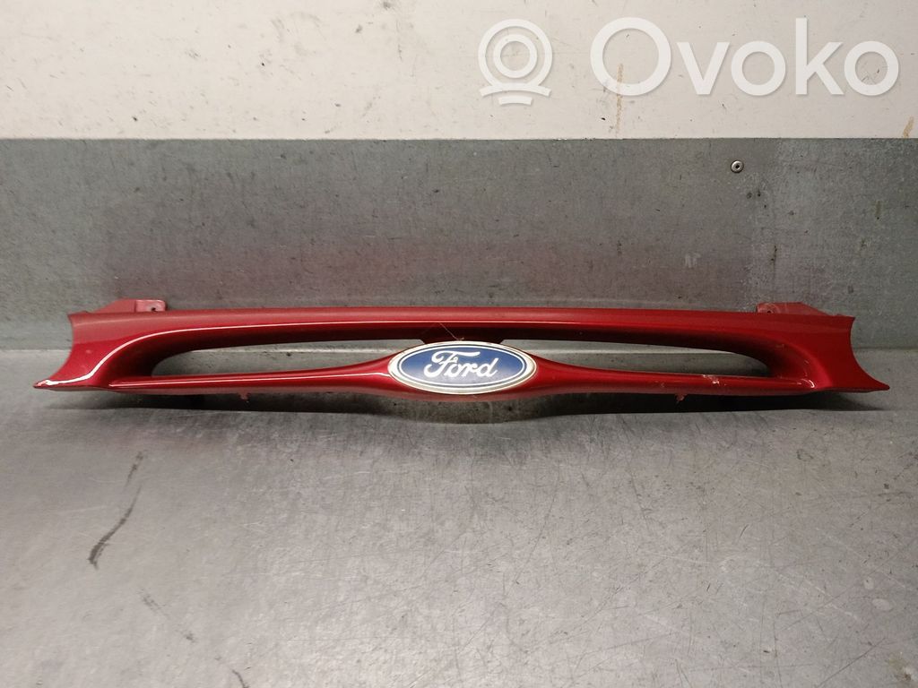 Ford Mondeo MK I Etusäleikkö 