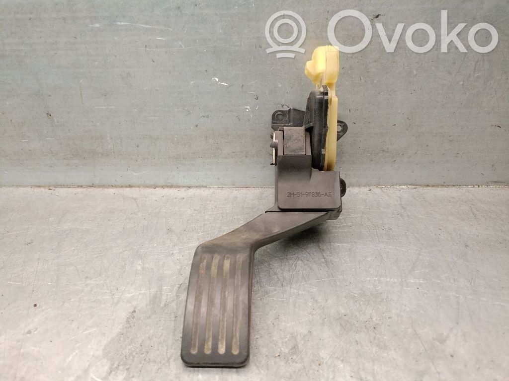 Acceleration sensor   2M519F836AE,2M519F836AE